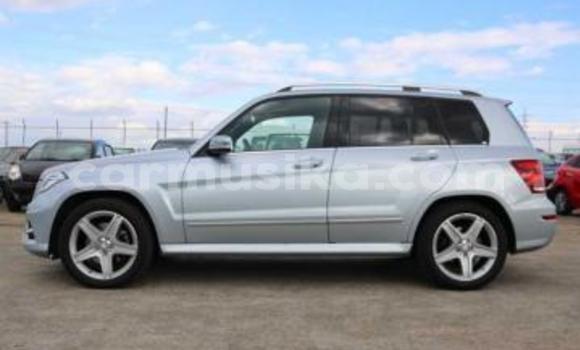 Tenga Tsaru Mercedes‒Benz GLK–Class Sirivha Mota in Beitbridge in Matabeleland South Tenga Tsaru Mercedes‒Benz GLK–Class Sirivha Mota in Beitbridge in Matabeleland South