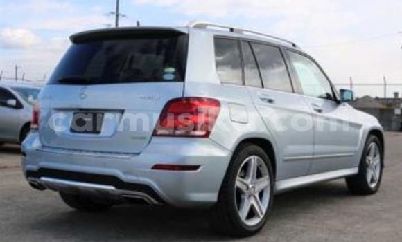 Tenga Tsaru Mercedes‒Benz GLK–Class Sirivha Mota in Beitbridge in Matabeleland South Tenga Tsaru Mercedes‒Benz GLK–Class Sirivha Mota in Beitbridge in Matabeleland South