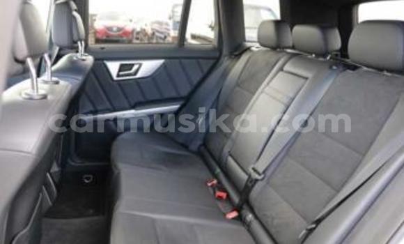 Tenga Tsaru Mercedes‒Benz GLK–Class Sirivha Mota in Beitbridge in Matabeleland South Tenga Tsaru Mercedes‒Benz GLK–Class Sirivha Mota in Beitbridge in Matabeleland South