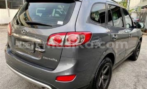 Tenga Tsaru Hyundai Santa Fe Nhema Mota in Beitbridge in Matabeleland South Tenga Tsaru Hyundai Santa Fe Nhema Mota in Beitbridge in Matabeleland South