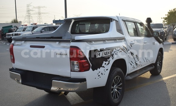 Nunua Ilio tumika Toyota Hiluxe Revo Nyeupe Gari ndani ya Beitbridge nchini Matabeleland Kusini Nunua Ilio tumika Toyota Hiluxe Revo Nyeupe Gari ndani ya Beitbridge nchini Matabeleland Kusini