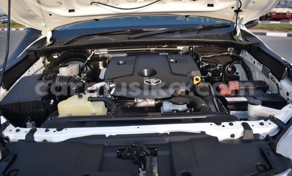 Nunua Ilio tumika Toyota Hiluxe Revo Nyeupe Gari ndani ya Beitbridge nchini Matabeleland Kusini Nunua Ilio tumika Toyota Hiluxe Revo Nyeupe Gari ndani ya Beitbridge nchini Matabeleland Kusini