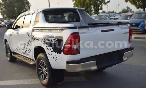 Nunua Ilio tumika Toyota Hiluxe Revo Nyeupe Gari ndani ya Beitbridge nchini Matabeleland Kusini Nunua Ilio tumika Toyota Hiluxe Revo Nyeupe Gari ndani ya Beitbridge nchini Matabeleland Kusini