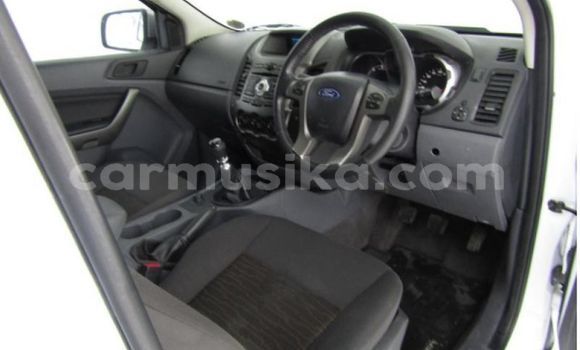 Acheter Occasion Voiture Ford Ranger Blanc à Beitbridge, Matabeleland South Acheter Occasion Voiture Ford Ranger Blanc à Beitbridge, Matabeleland South