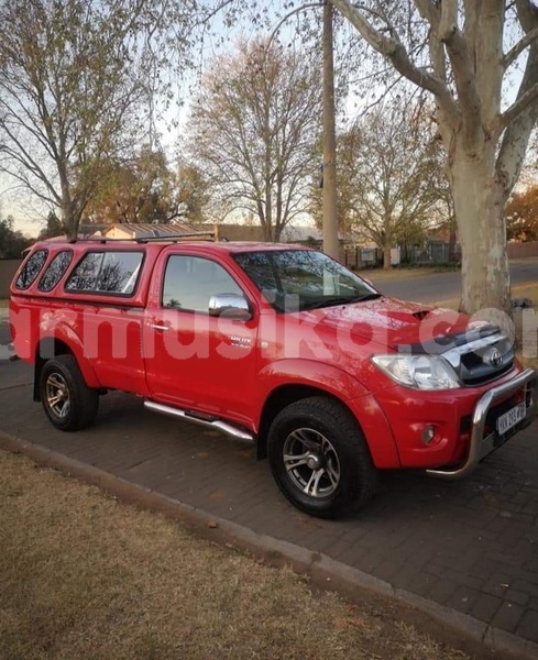 Big with watermark toyota hilux matabeleland south beitbridge 24575
