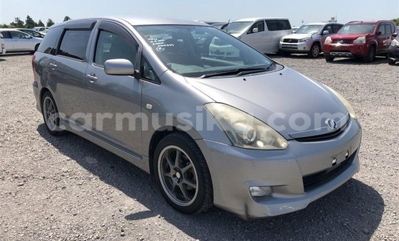 Buy Used Toyota Wish Silver Car in Beitbridge in Matabeleland South