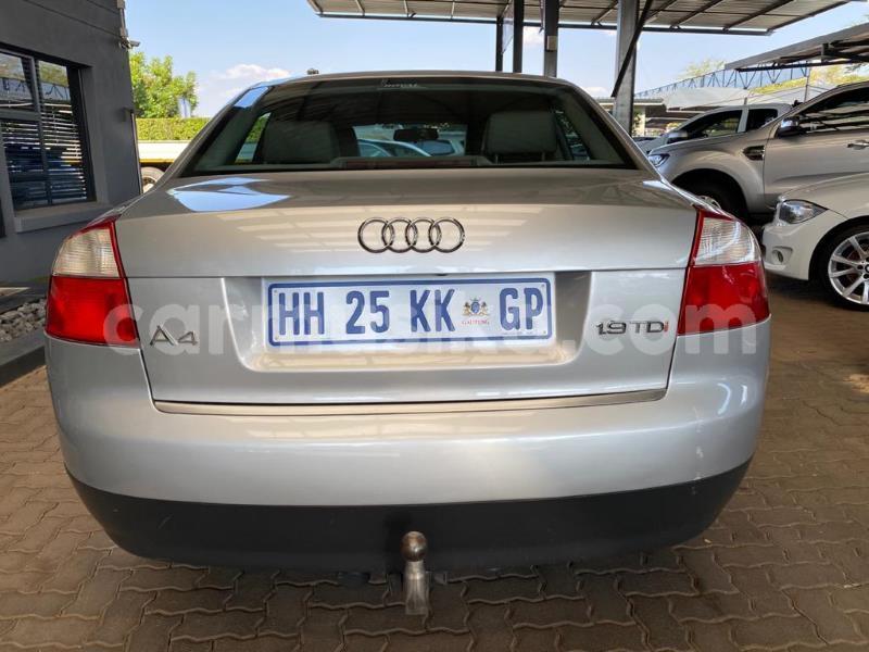 Big with watermark audi a4 harare chitungwiza 24578