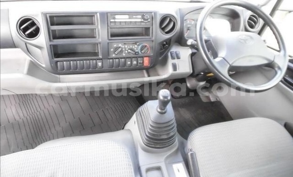 Acheter Occasion Utilitaire Toyota Dyna Blanc à Beitbridge, Matabeleland South Acheter Occasion Utilitaire Toyota Dyna Blanc à Beitbridge, Matabeleland South