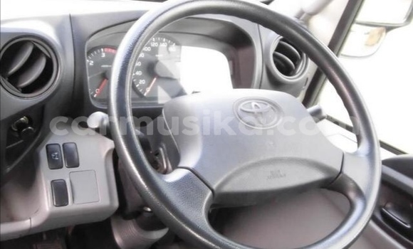 Acheter Occasion Utilitaire Toyota Dyna Blanc à Beitbridge, Matabeleland South Acheter Occasion Utilitaire Toyota Dyna Blanc à Beitbridge, Matabeleland South