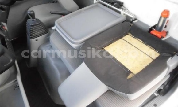 Acheter Occasion Utilitaire Toyota Dyna Blanc à Beitbridge, Matabeleland South Acheter Occasion Utilitaire Toyota Dyna Blanc à Beitbridge, Matabeleland South