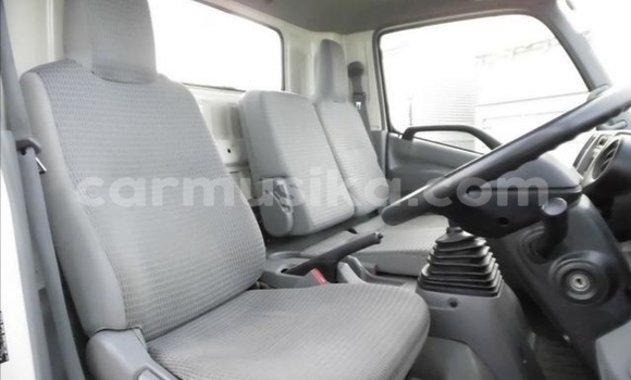 Acheter Occasion Utilitaire Toyota Dyna Blanc à Beitbridge, Matabeleland South Acheter Occasion Utilitaire Toyota Dyna Blanc à Beitbridge, Matabeleland South