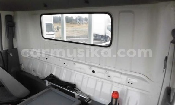 Acheter Occasion Utilitaire Toyota Dyna Blanc à Beitbridge, Matabeleland South Acheter Occasion Utilitaire Toyota Dyna Blanc à Beitbridge, Matabeleland South