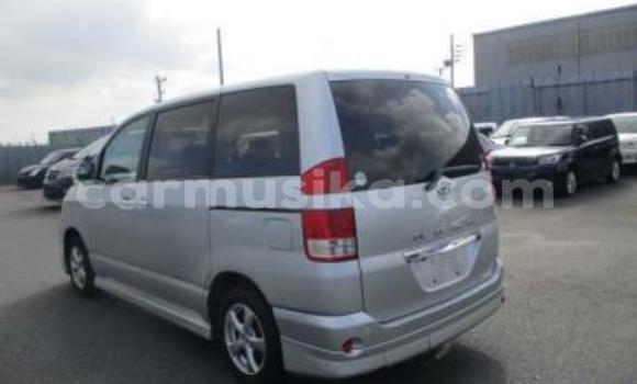 Tenga Tsaru Toyota Noah Sirivha Mota in Beitbridge in Matabeleland South Tenga Tsaru Toyota Noah Sirivha Mota in Beitbridge in Matabeleland South