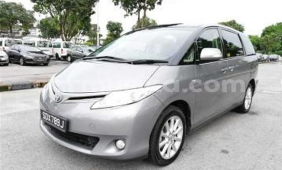 Buy Used Toyota Previa Silver Car in Beitbridge in Matabeleland South Buy Used Toyota Previa Silver Car in Beitbridge in Matabeleland South