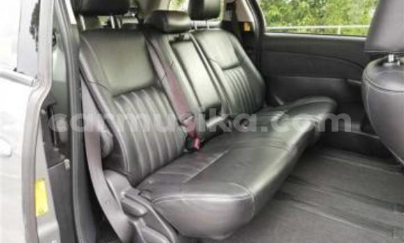 Nunua Ilio tumika Toyota Previa Fedha Gari ndani ya Beitbridge nchini Matabeleland Kusini Nunua Ilio tumika Toyota Previa Fedha Gari ndani ya Beitbridge nchini Matabeleland Kusini