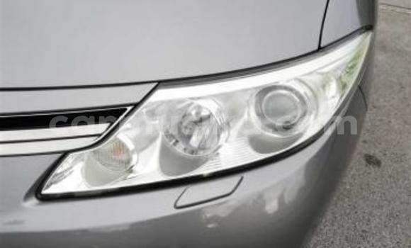 Nunua Ilio tumika Toyota Previa Fedha Gari ndani ya Beitbridge nchini Matabeleland Kusini Nunua Ilio tumika Toyota Previa Fedha Gari ndani ya Beitbridge nchini Matabeleland Kusini