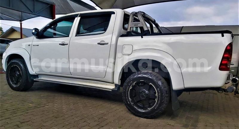 Big with watermark toyota hilux bulawayo bulawayo 24594