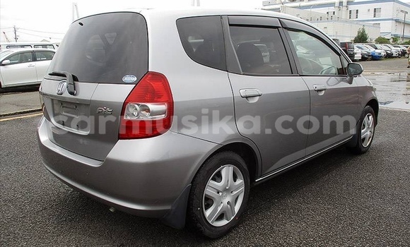 Acheter Occasion Voiture Honda Fit Gris à Beitbridge, Matabeleland South Acheter Occasion Voiture Honda Fit Gris à Beitbridge, Matabeleland South