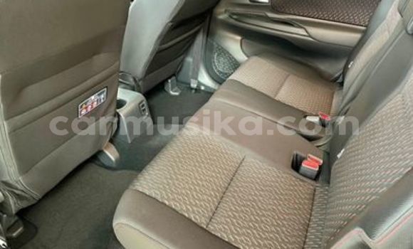 Nunua Ilio tumika Toyota Avanza Nyeupe Gari ndani ya Beitbridge nchini Matabeleland Kusini Nunua Ilio tumika Toyota Avanza Nyeupe Gari ndani ya Beitbridge nchini Matabeleland Kusini