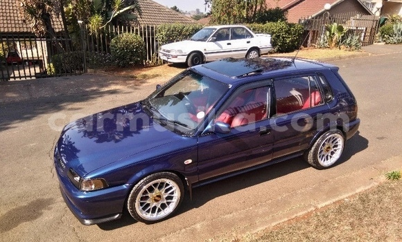 Buy Used Toyota Corolla II Blue Car in Harare in Harare Buy Used Toyota Corolla II Blue Car in Harare in Harare