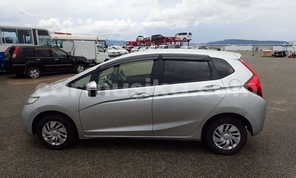 Acheter Occasion Voiture Honda Fit Gris à Beitbridge, Matabeleland South Acheter Occasion Voiture Honda Fit Gris à Beitbridge, Matabeleland South