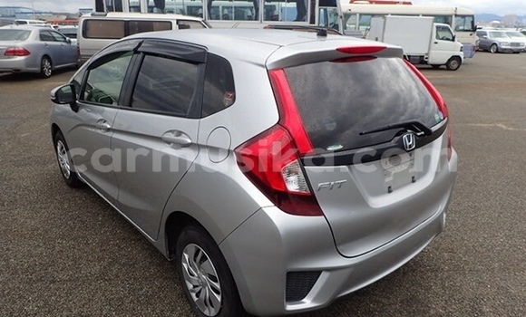 Acheter Occasion Voiture Honda Fit Gris à Beitbridge, Matabeleland South Acheter Occasion Voiture Honda Fit Gris à Beitbridge, Matabeleland South