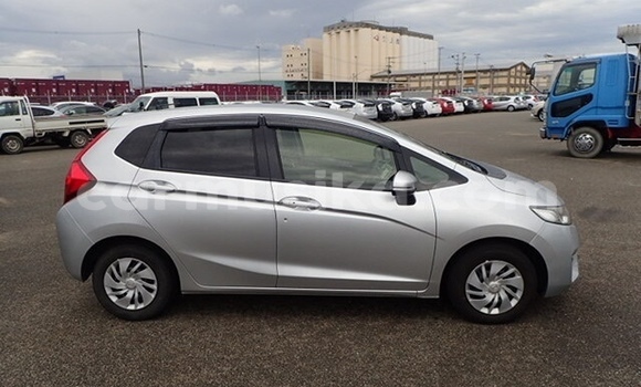 Acheter Occasion Voiture Honda Fit Gris à Beitbridge, Matabeleland South Acheter Occasion Voiture Honda Fit Gris à Beitbridge, Matabeleland South