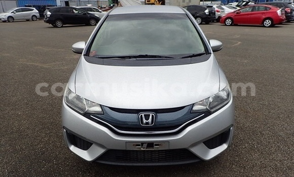 Acheter Occasion Voiture Honda Fit Gris à Beitbridge, Matabeleland South Acheter Occasion Voiture Honda Fit Gris à Beitbridge, Matabeleland South