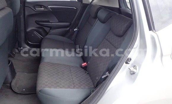 Acheter Occasion Voiture Honda Fit Gris à Beitbridge, Matabeleland South Acheter Occasion Voiture Honda Fit Gris à Beitbridge, Matabeleland South