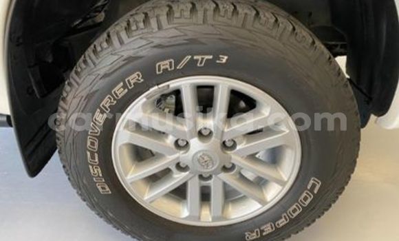 Tenga Tsaru Toyota Hilux Chena Mota in Beitbridge in Matabeleland South Tenga Tsaru Toyota Hilux Chena Mota in Beitbridge in Matabeleland South