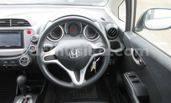 Acheter Occasion Voiture Honda Fit Gris à Beitbridge, Matabeleland South Acheter Occasion Voiture Honda Fit Gris à Beitbridge, Matabeleland South