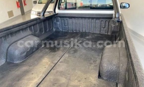 Acheter Occasion Voiture Toyota Hilux Blanc à Beitbridge, Matabeleland South Acheter Occasion Voiture Toyota Hilux Blanc à Beitbridge, Matabeleland South