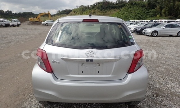 Tenga Tsaru Toyota Vitz Sirivha Mota in Beitbridge in Matabeleland South Tenga Tsaru Toyota Vitz Sirivha Mota in Beitbridge in Matabeleland South