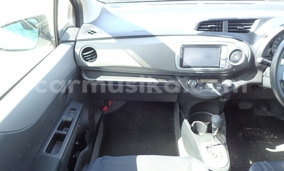 Tenga Tsaru Toyota Vitz Sirivha Mota in Beitbridge in Matabeleland South Tenga Tsaru Toyota Vitz Sirivha Mota in Beitbridge in Matabeleland South