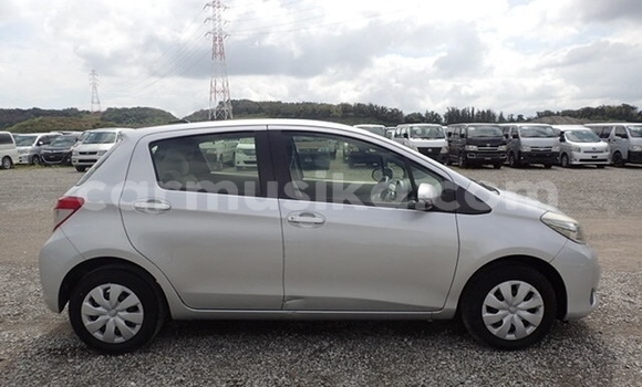 Tenga Tsaru Toyota Vitz Sirivha Mota in Beitbridge in Matabeleland South Tenga Tsaru Toyota Vitz Sirivha Mota in Beitbridge in Matabeleland South