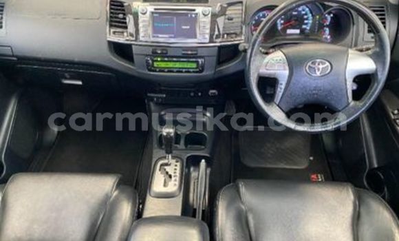 Acheter Occasion Voiture Toyota Fortuner Blanc à Beitbridge, Matabeleland South Acheter Occasion Voiture Toyota Fortuner Blanc à Beitbridge, Matabeleland South