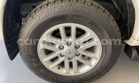 Acheter Occasion Voiture Toyota Fortuner Blanc à Beitbridge, Matabeleland South Acheter Occasion Voiture Toyota Fortuner Blanc à Beitbridge, Matabeleland South