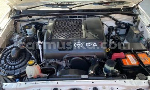 Acheter Occasion Voiture Toyota Fortuner Blanc à Beitbridge, Matabeleland South Acheter Occasion Voiture Toyota Fortuner Blanc à Beitbridge, Matabeleland South