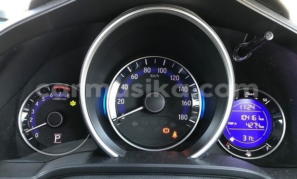 Acheter Occasion Voiture Honda Fit Blanc à Beitbridge, Matabeleland South Acheter Occasion Voiture Honda Fit Blanc à Beitbridge, Matabeleland South