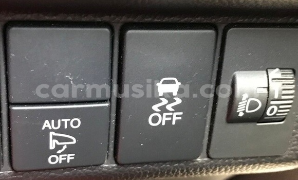 Acheter Occasion Voiture Honda Fit Blanc à Beitbridge, Matabeleland South Acheter Occasion Voiture Honda Fit Blanc à Beitbridge, Matabeleland South