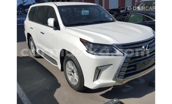 Acheter Import Voiture Lexus LX Blanc à Import - Dubai, Harare Acheter Import Voiture Lexus LX Blanc à Import - Dubai, Harare