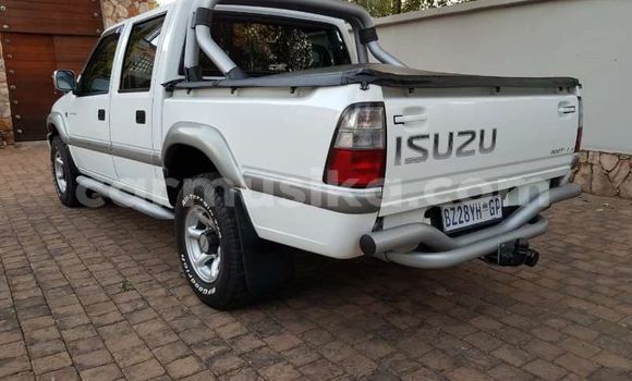 Acheter Occasion Voiture Isuzu KB Blanc à Beitbridge, Matabeleland South Acheter Occasion Voiture Isuzu KB Blanc à Beitbridge, Matabeleland South