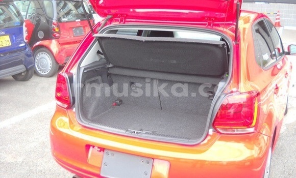 Tenga Tsaru Volkswagen Polo Tsvuku Mota in Beitbridge in Matabeleland South Tenga Tsaru Volkswagen Polo Tsvuku Mota in Beitbridge in Matabeleland South