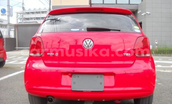 Tenga Tsaru Volkswagen Polo Tsvuku Mota in Beitbridge in Matabeleland South Tenga Tsaru Volkswagen Polo Tsvuku Mota in Beitbridge in Matabeleland South