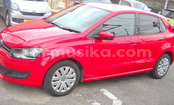 Tenga Tsaru Volkswagen Polo Tsvuku Mota in Beitbridge in Matabeleland South Tenga Tsaru Volkswagen Polo Tsvuku Mota in Beitbridge in Matabeleland South