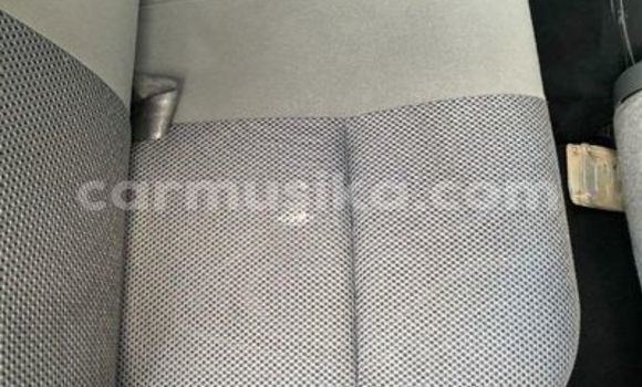 Acheter Occasion Voiture Toyota Hilux Blanc à Beitbridge, Matabeleland South Acheter Occasion Voiture Toyota Hilux Blanc à Beitbridge, Matabeleland South