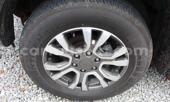 Nunua Ilio tumika Ford Ranger Nyeusi Gari ndani ya Beitbridge nchini Matabeleland Kusini Nunua Ilio tumika Ford Ranger Nyeusi Gari ndani ya Beitbridge nchini Matabeleland Kusini