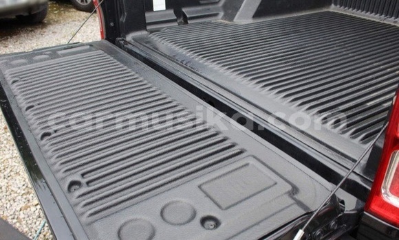 Nunua Ilio tumika Ford Ranger Nyeusi Gari ndani ya Beitbridge nchini Matabeleland Kusini Nunua Ilio tumika Ford Ranger Nyeusi Gari ndani ya Beitbridge nchini Matabeleland Kusini