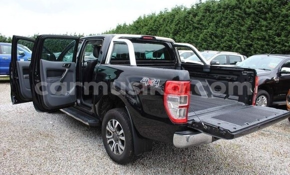 Nunua Ilio tumika Ford Ranger Nyeusi Gari ndani ya Beitbridge nchini Matabeleland Kusini Nunua Ilio tumika Ford Ranger Nyeusi Gari ndani ya Beitbridge nchini Matabeleland Kusini