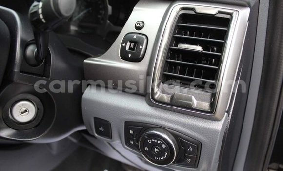 Nunua Ilio tumika Ford Ranger Nyeusi Gari ndani ya Beitbridge nchini Matabeleland Kusini Nunua Ilio tumika Ford Ranger Nyeusi Gari ndani ya Beitbridge nchini Matabeleland Kusini